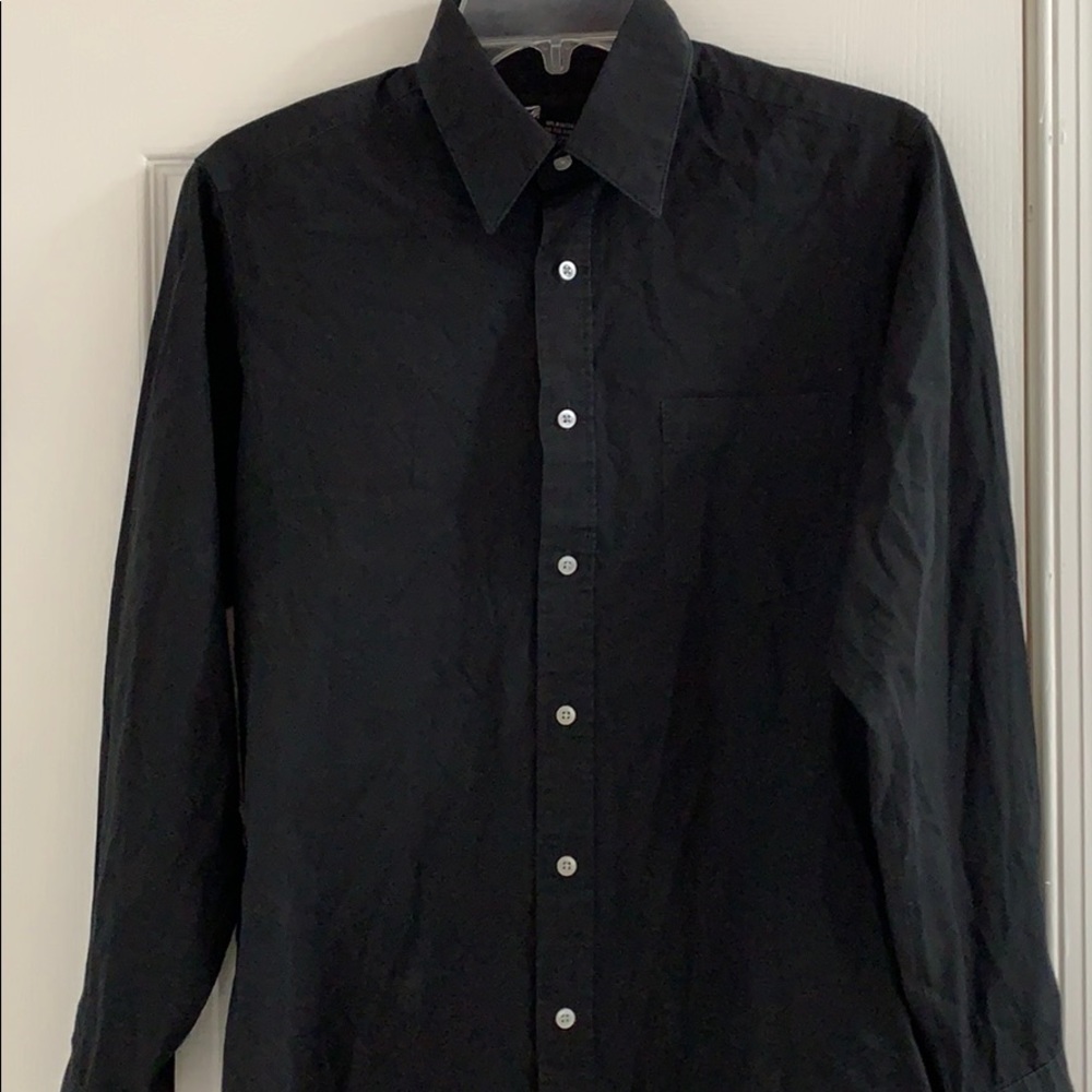 Men’s Fubu Long Sleeve Dress Shirt.